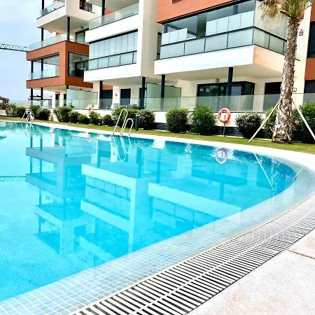 Magnificent 3 Bedroom Penthouse Appartement *
