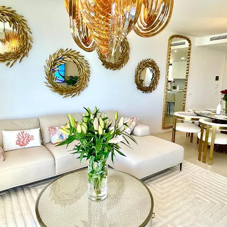 Appartement Magnificent 3 Bedroom Penthouse *