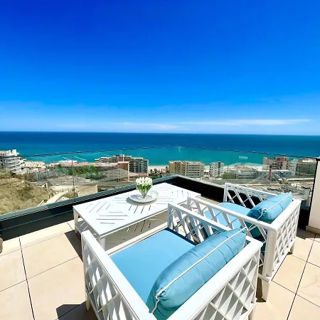 Appartement Magnificent 3 Bedroom Penthouse *