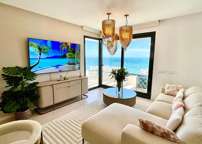 Appartement Magnificent 3 Bedroom Penthouse *